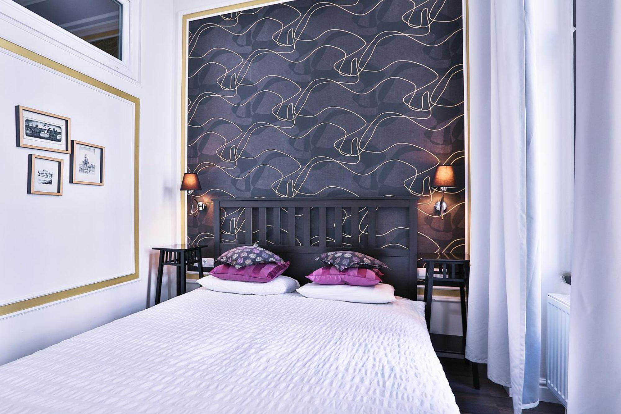 Two-Bedroom Haven In The Old Town Прага Экстерьер фото