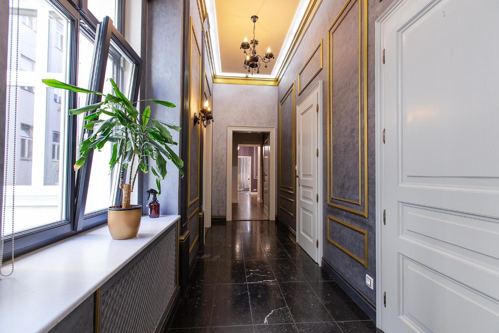 Two-Bedroom Haven In The Old Town Прага Экстерьер фото
