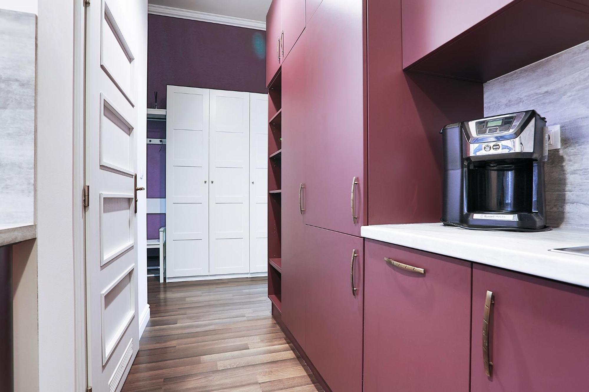 Two-Bedroom Haven In The Old Town Прага Экстерьер фото